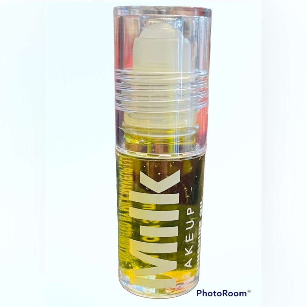 Milk Make Up sunshine oil